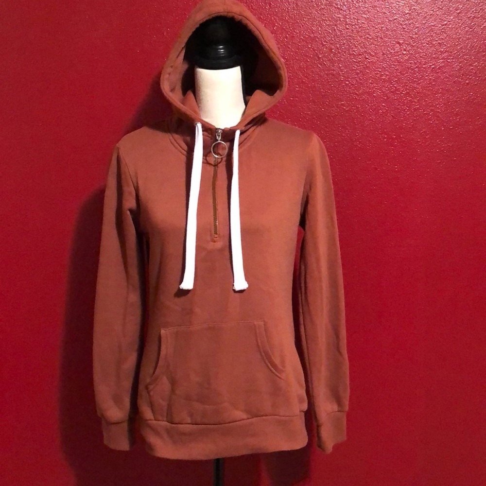 Reflex hoodie Sz small in rust color.